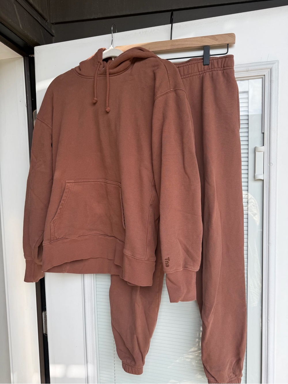 Aritzia TNA Cozy Boyfriend Fleece Brown Set